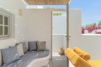 mr and mrs white paros suites and more