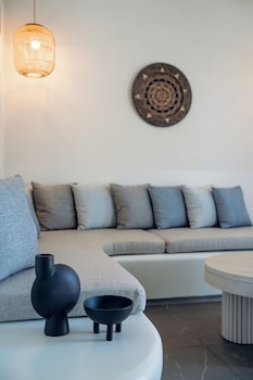 mr and mrs white paros suites and more