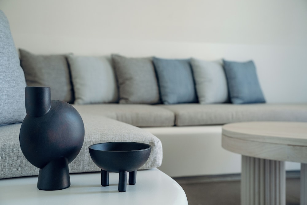 mr and mrs white paros suites and more
