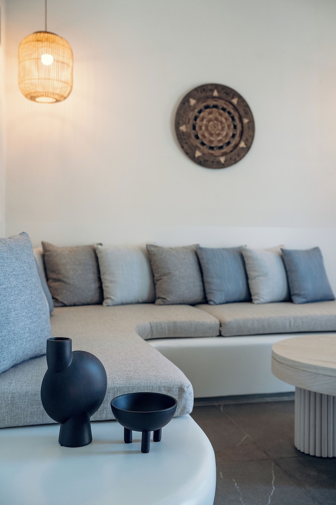 mr and mrs white paros suites and more