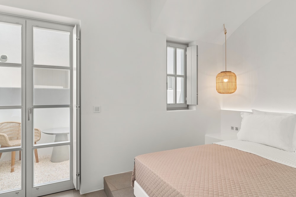 mr and mrs white paros suites and more