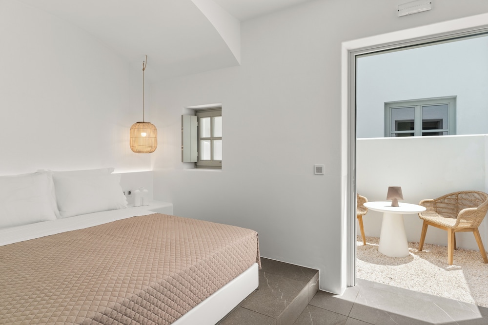mr and mrs white paros suites and more