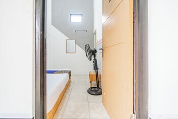 spot on 93763 ita homestay syariah