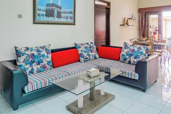 spot on 93763 ita homestay syariah