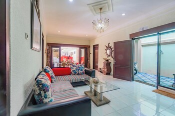 spot on 93763 ita homestay syariah