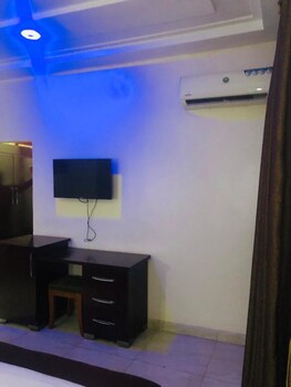 mclorrets suites