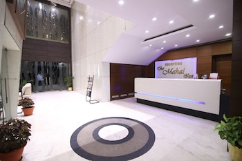 treebo premium mahal inn