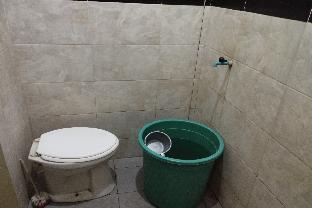 spot on 93740 madame guesthouse