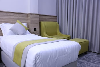madinah deluxe hotel