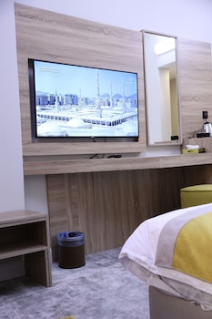 madinah deluxe hotel