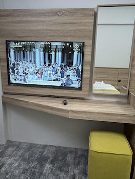 madinah deluxe hotel