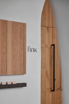 fink restaurant and suites