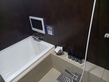 hotel c plus adults only