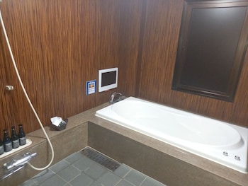 hotel c plus adults only