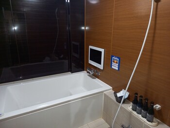 hotel c plus adults only