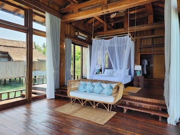 full moon island resort