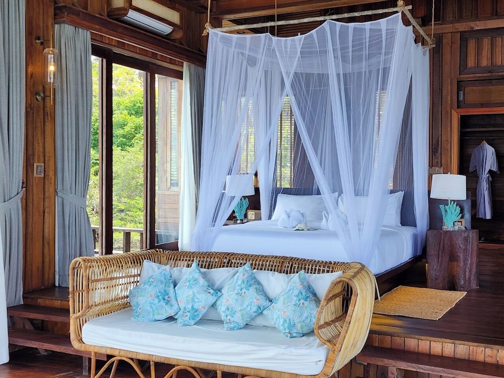 full moon island resort