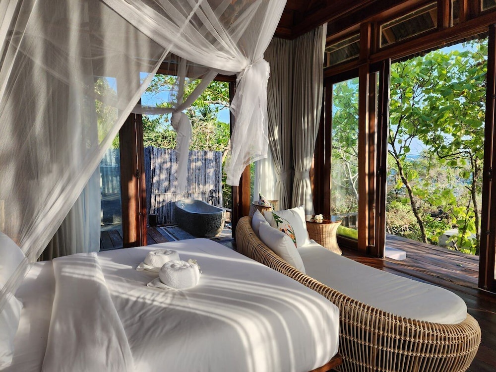 full moon island resort