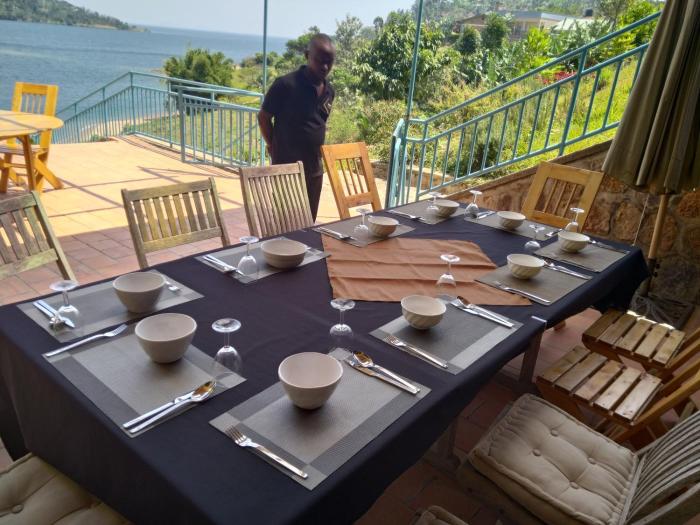 palega beach inn