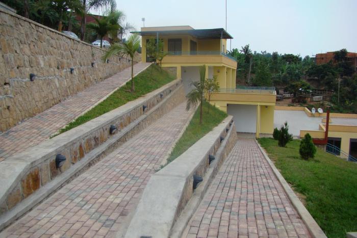 palega beach inn