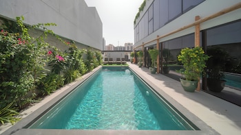 nas house private villas