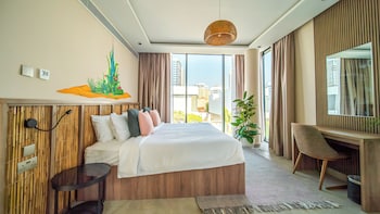 nas house private villas