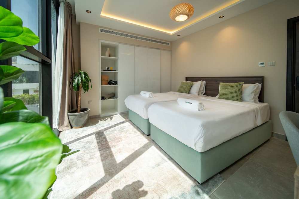 nas house private villas