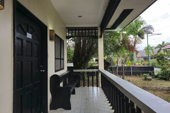 grand villa laguna