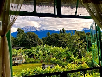 mount kilimanjaro360 view cottage