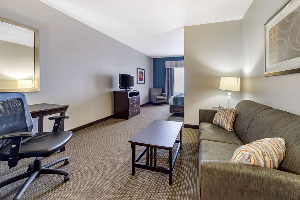 comfort inn and suites oklahoma city west i 40