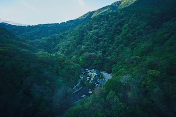 espacio the hakone geihinkan rin poh ki ryu