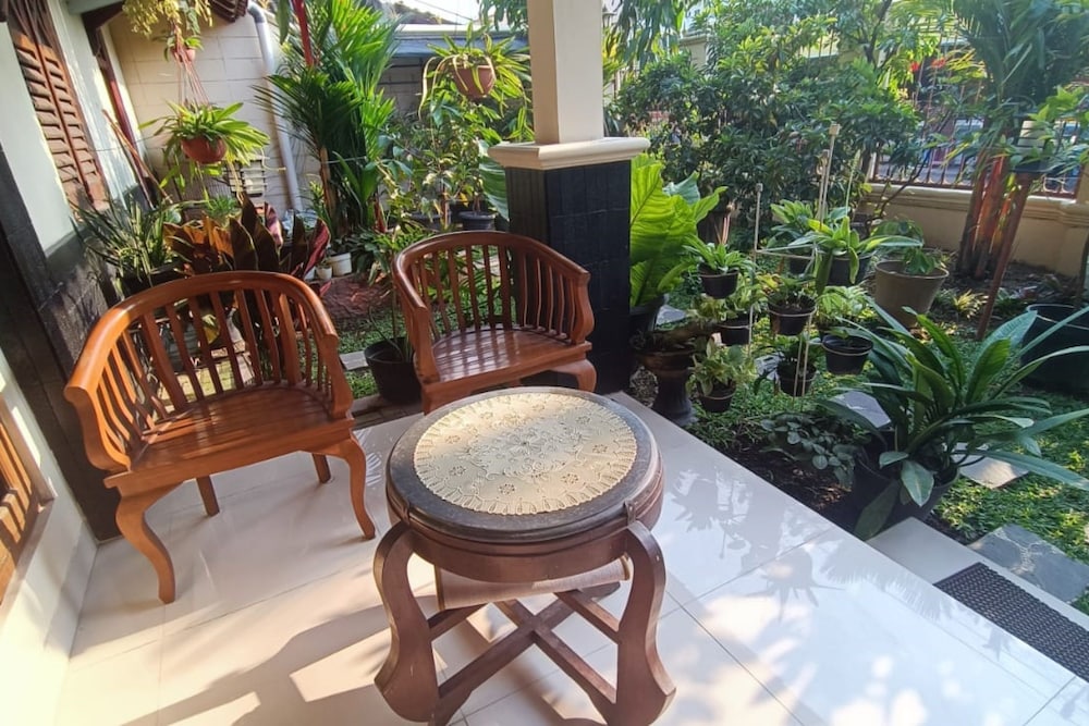 spot on 93832 lies kostel syariah