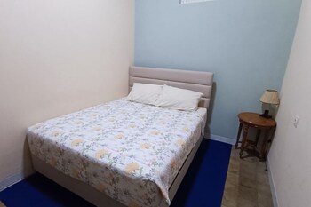 spot on 93832 lies kostel syariah