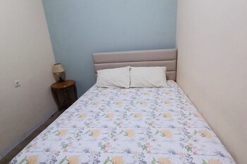 spot on 93832 lies kostel syariah