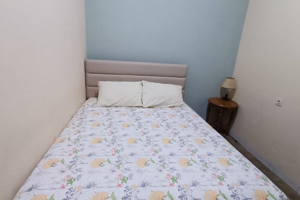 spot on 93832 lies kostel syariah