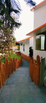 Maryland Holiday Resort,,3 star