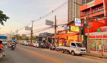 the lodge jomtien 9