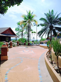 samui wooden hill