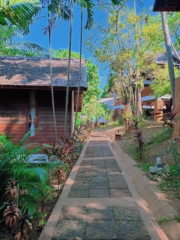samui wooden hill