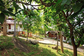 samui wooden hill