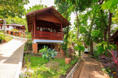 samui wooden hill