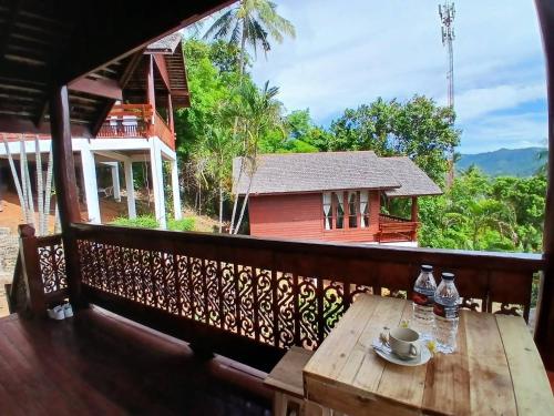 samui wooden hill