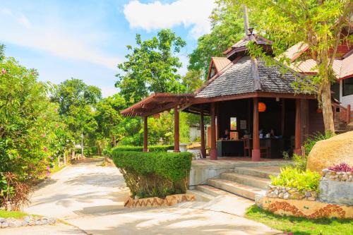 samui wooden hill