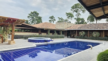 hotel el cielo en la tierra