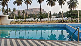 hampi delmont resort