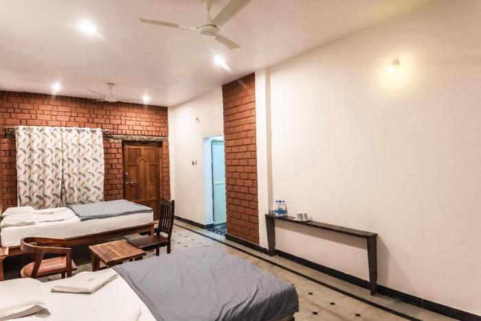 hampi delmont resort
