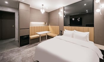 andong brown dot okdong branch