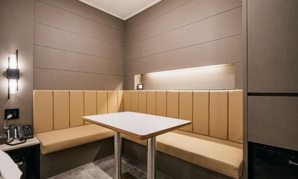 andong brown dot okdong branch