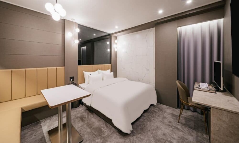 andong brown dot okdong branch