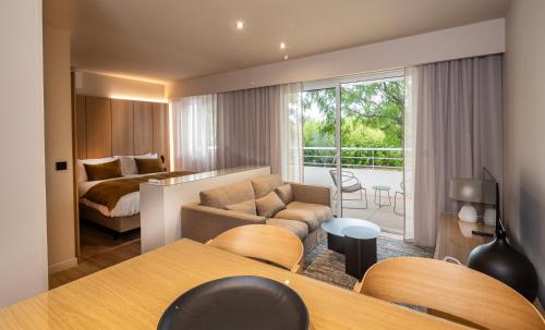 hotel horizon resort massane and spa